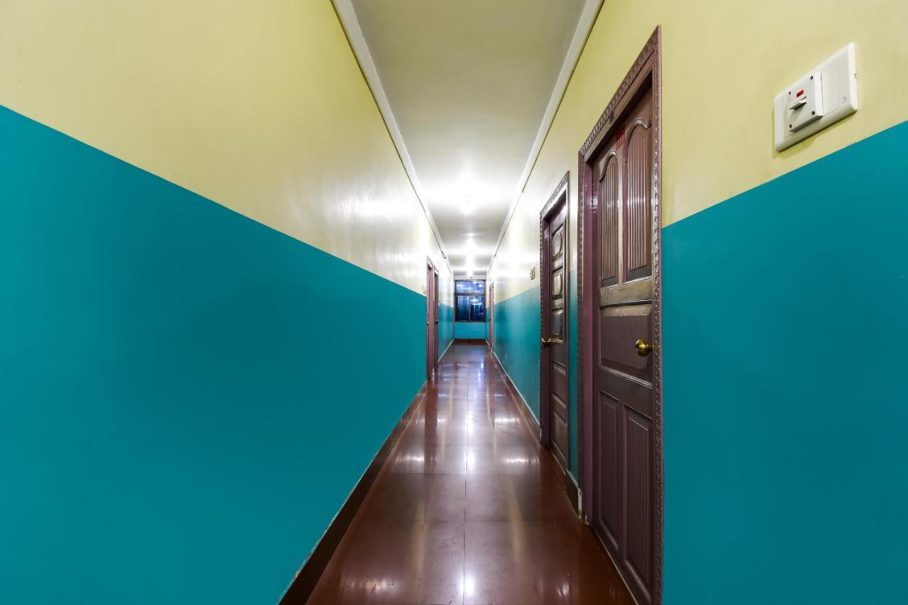 OYO 44160 Hotel Sahana Jangipur Buitenkant foto